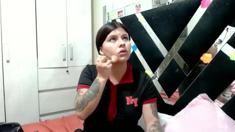 daphne877046 online show from June 6, 2:50 am
