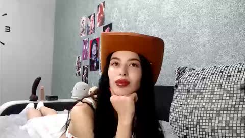 Daphne Darkthorn online show from October 18, 3:11 am