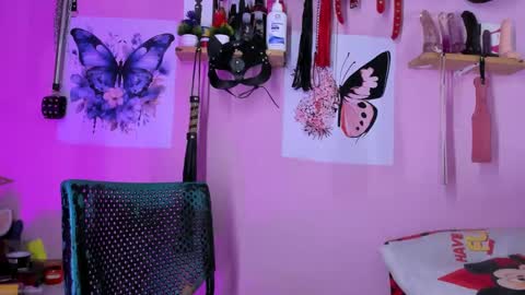 Snapshot of daphneandrade chatting on February 20, 8:03 pm daphneandrade online show from February 20, 8:03 pm
