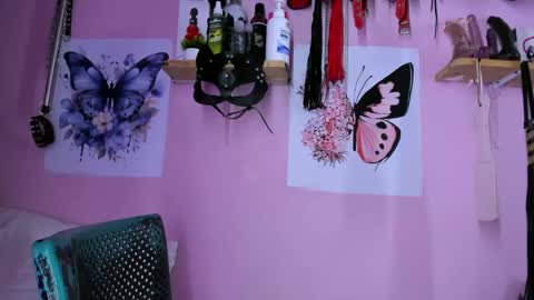 Snapshot of daphneandrade chatting on February 27, 4:21 pm daphneandrade online show from February 27, 4:21 pm