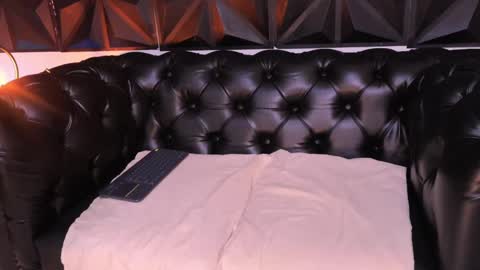 Daphne online show from March 10, 8:23 pm