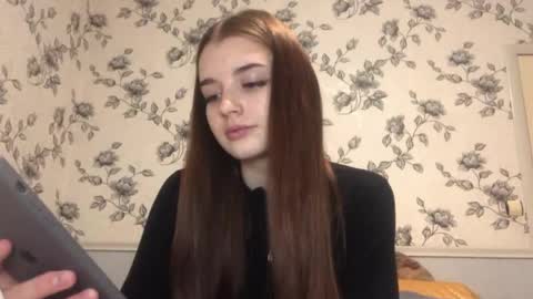 Emilia online show from May 6, 7:09 pm