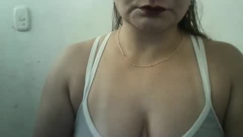 dapnne online show from April 14, 2:42 pm