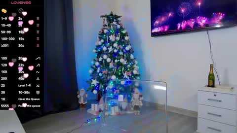 Darcie online show from December 31, 8:12 pm