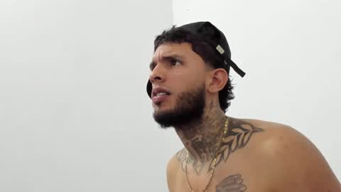 darianfx01 online show from April 23, 11:06 pm