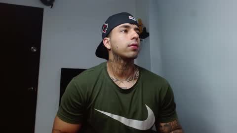 Darius Phoenix  online show from January 9, 10:15 pm