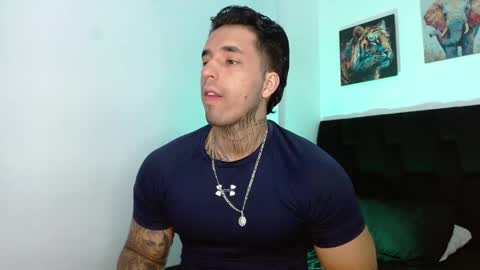 Darius Phoenix  online show from May 8, 7:08 pm