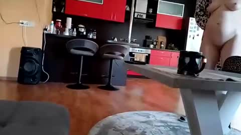 dxd69 online show from April 24, 5:15 pm