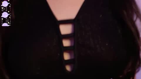 dark_angell77 online show from March 3, 11:06 am