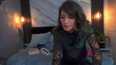 dark_dominika online show from May 8, 1:28 pm