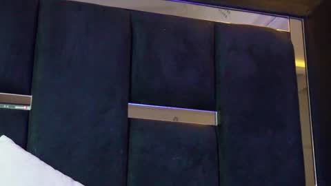 Sr. Eros online show from April 9, 6:19 am