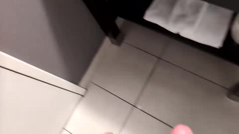 darkale24759843 online show from March 3, 10:11 am