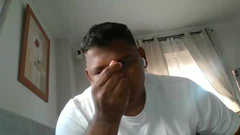 darking_stylee online show from February 15, 3:55 pm