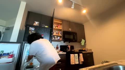 ScorpioKingX online show from April 6, 3:46 pm