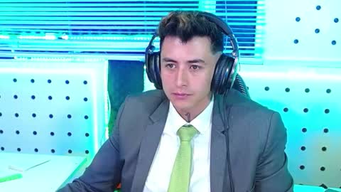 DARKO0717 online show from December 2, 1:42 pm