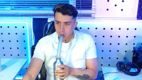 DARKO0717 online show from November 13, 12:30 pm