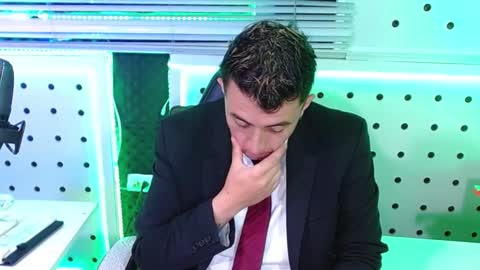 DARKO0717 online show from December 19, 8:15 pm