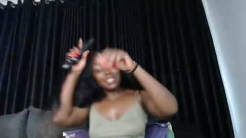 darktanqueen online show from June 5, 6:52 am