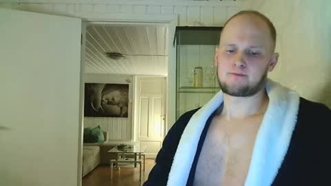 Snapshot of dartanjanas chatting on March 8, 8:25 pm Dario online show from March 8, 8:25 pm