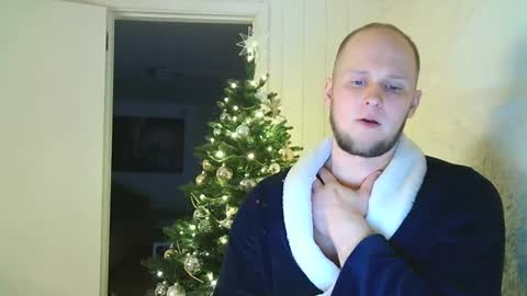 Snapshot of dartanjanas chatting on December 29, 1:45 am Dario online show from December 29, 1:45 am