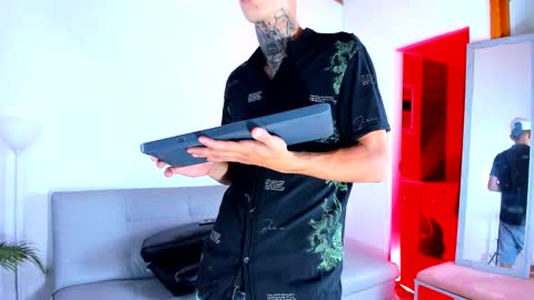 darwin_ggh online show from December 14, 7:47 am