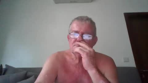 darwincock online show from June 8, 2:01 am