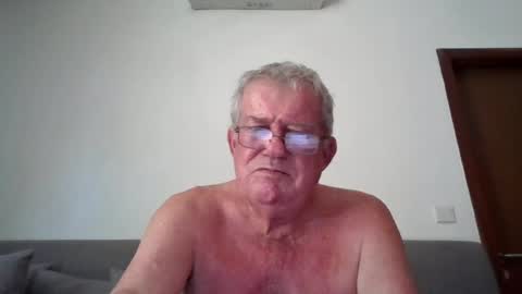 darwincock online show from June 25, 5:12 am