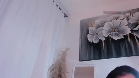 darysulivan online show from November 29, 3:30 pm