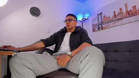 Dash online show from September 30, 1:32 pm