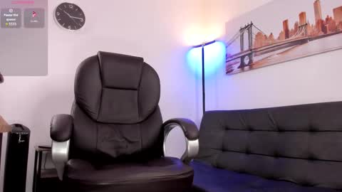 Dash online show from October 8, 1:39 pm