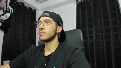 dash lowell   online show from February 23, 4:50 am