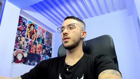 dash lowell   online show from December 18, 7:58 am