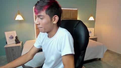 angel online show from November 25, 2:27 pm