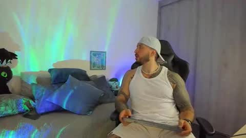 DAVE MAX online show from November 5, 1:07 am