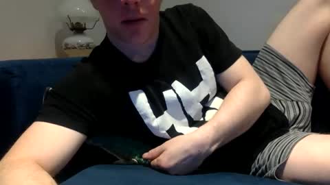 daveb709709709 online show from March 24, 2:17 am