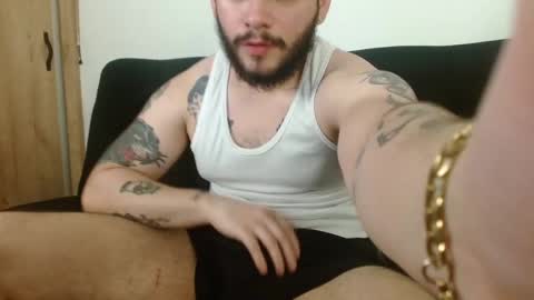 Snapshot of david_franco1 chatting on October 2, 9:57 pm Twitter davidsanctum online show from October 2, 9:57 pm