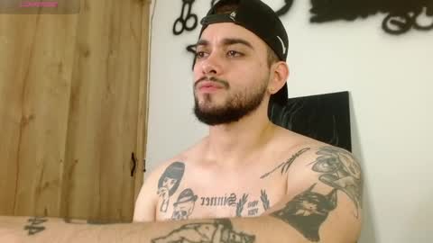 Twitter davidsanctum online show from May 13, 5:28 am