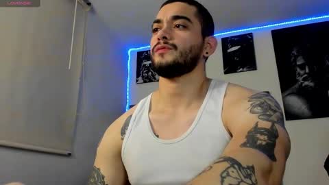 Snapshot of david_franco1 chatting on March 8, 9:08 pm Twitter davidsanctum online show from March 8, 9:08 pm