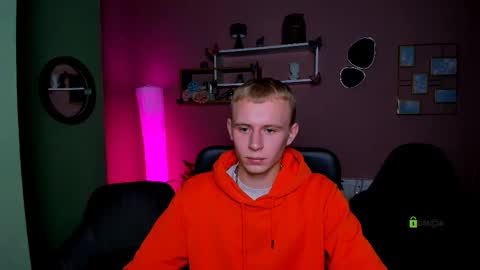 David online show from November 25, 8:29 pm