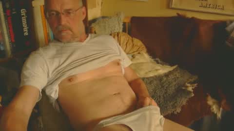 Snapshot of davidbo_no1 chatting on October 12, 11:25 am David online show from October 12, 11:25 am