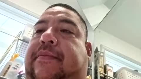 Snapshot of davidzhere222800 chatting on October 10, 2:34 pm davidzhere222800 online show from October 10, 2:34 pm