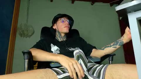 daviid_huge online show from March 27, 1:45 pm