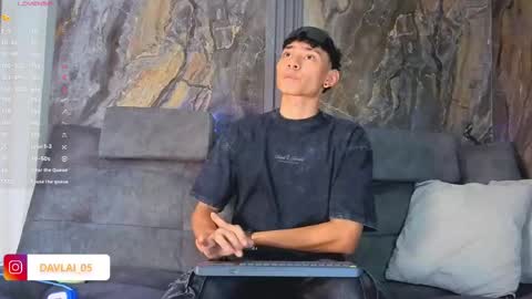 David online show from April 18, 8:09 pm