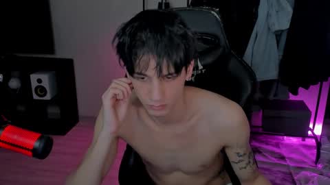 davis online show from February 5, 10:01 pm