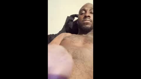 dawgshort858 online show from May 17, 4:11 am