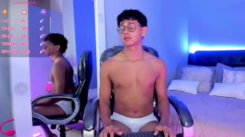 dawn_16 online show from November 25, 9:24 pm