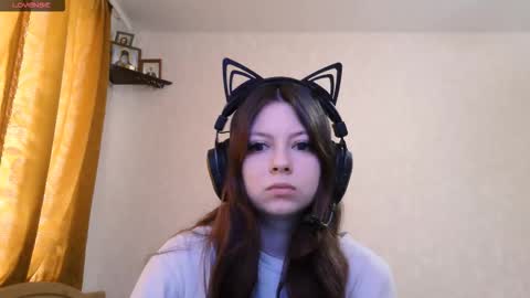 Snapshot of dawndollins chatting on September 11, 7:42 am Alice online show from September 11, 7:42 am