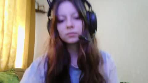 Snapshot of dawndollins chatting on September 22, 8:29 am Alice online show from September 22, 8:29 am