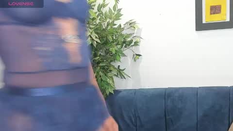 dayan_torres online show from April 27, 11:41 am