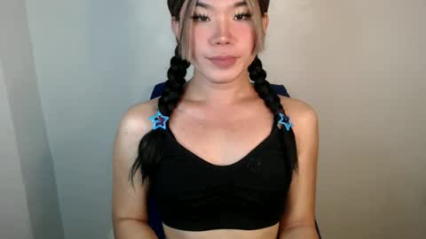 dazzzlingcarol online show from June 20, 9:59 am